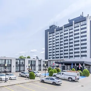 Travelodge By Wyndham & Convention Centre Québec