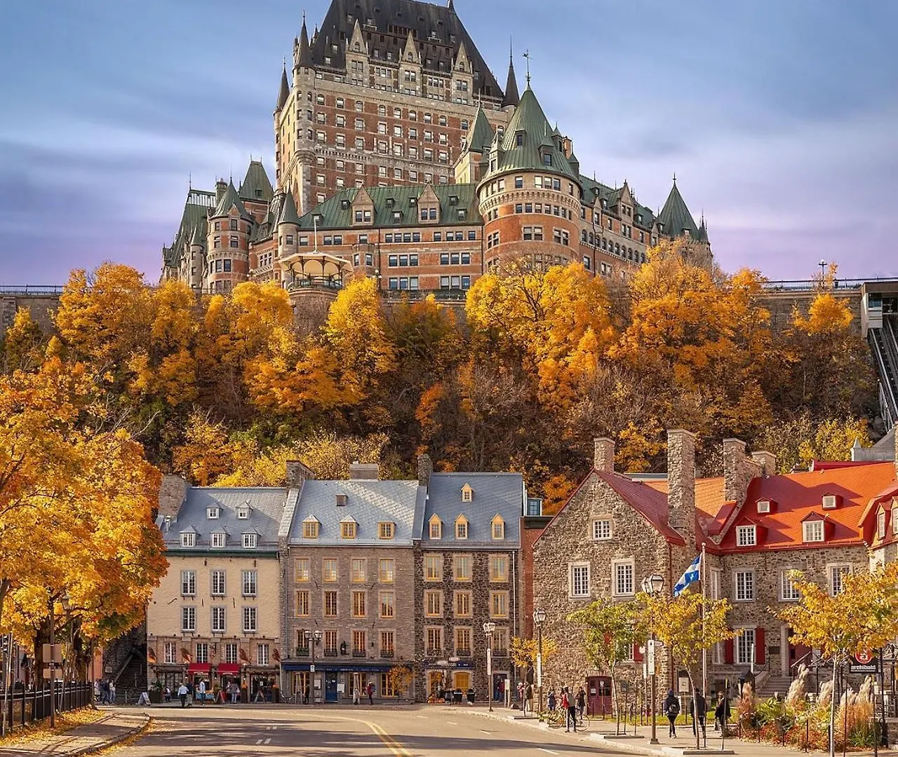 Apartment Initial - James Bond 007 - Centre Ville De Quebec Canada